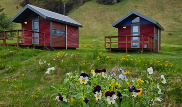 Cottages at Kirkjubær II camping ground